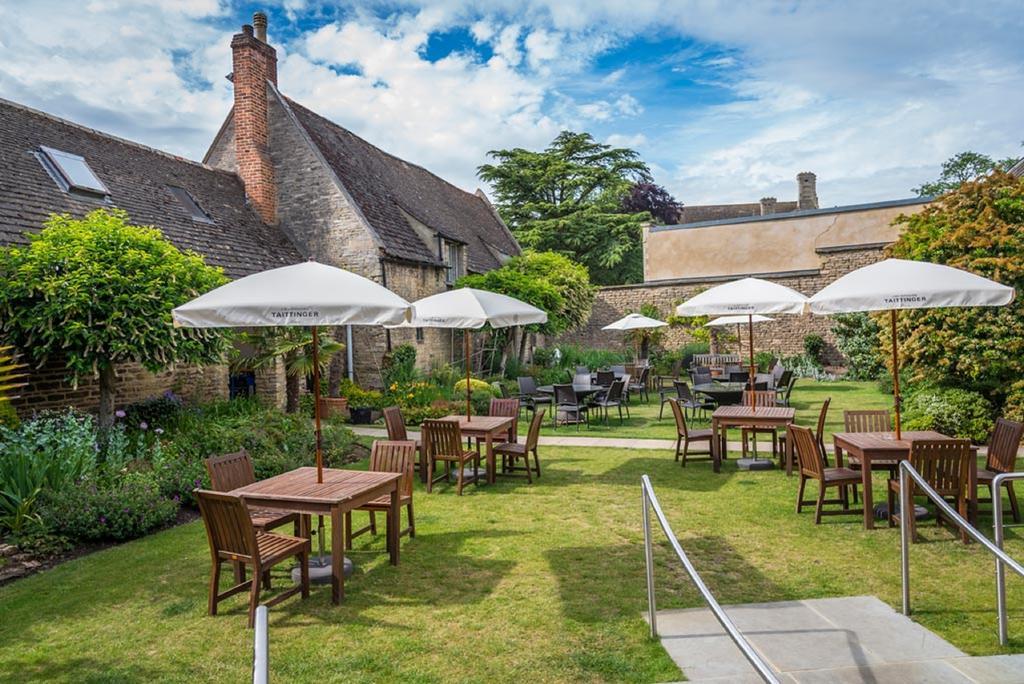 The Talbot Hotel, Oundle , Near Peterborough Zewnętrze zdjęcie