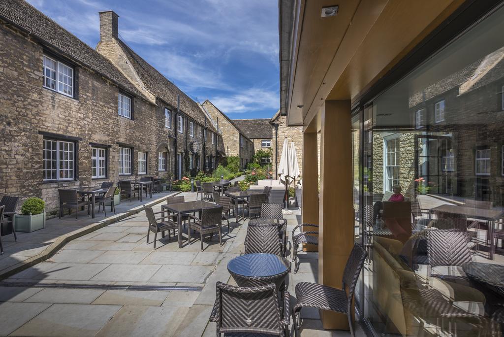 The Talbot Hotel, Oundle , Near Peterborough Zewnętrze zdjęcie