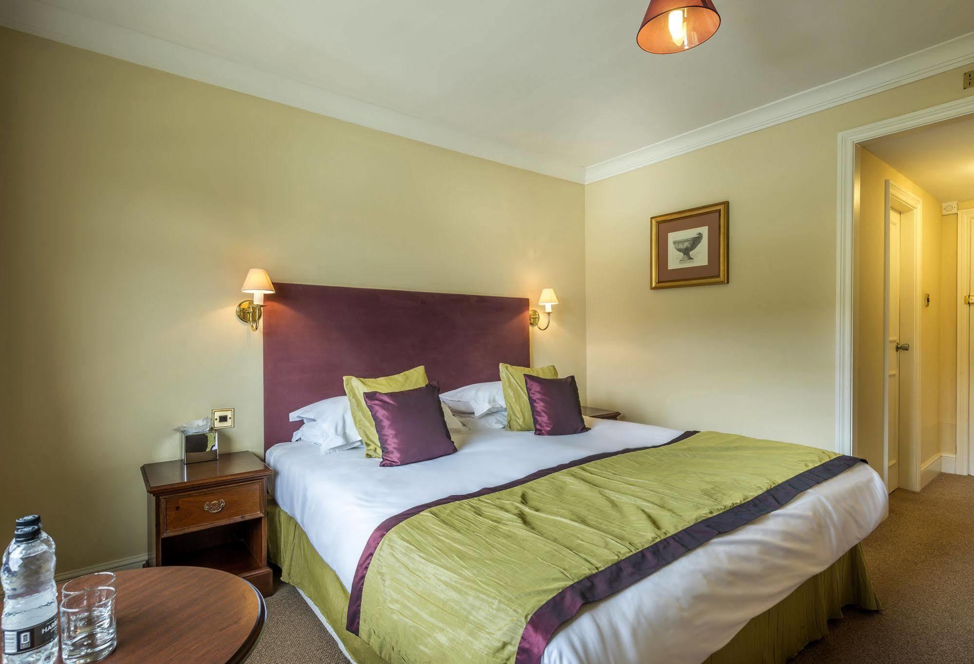 The Talbot Hotel, Oundle , Near Peterborough Zewnętrze zdjęcie