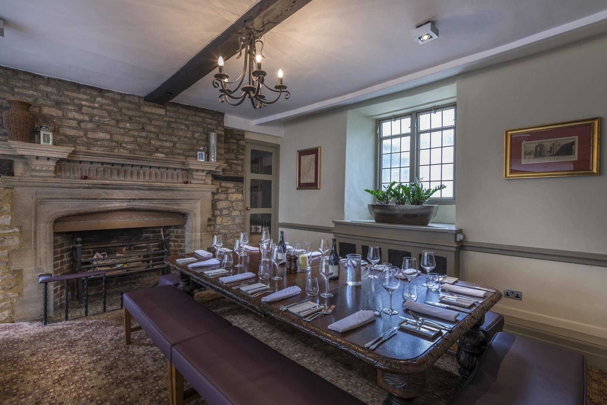 The Talbot Hotel, Oundle , Near Peterborough Zewnętrze zdjęcie